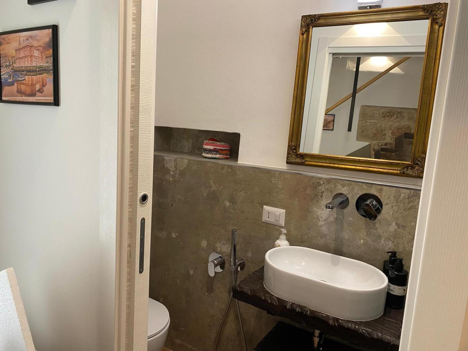 La Follia Dell'Architetto Villa Bari Eksteriør bilde