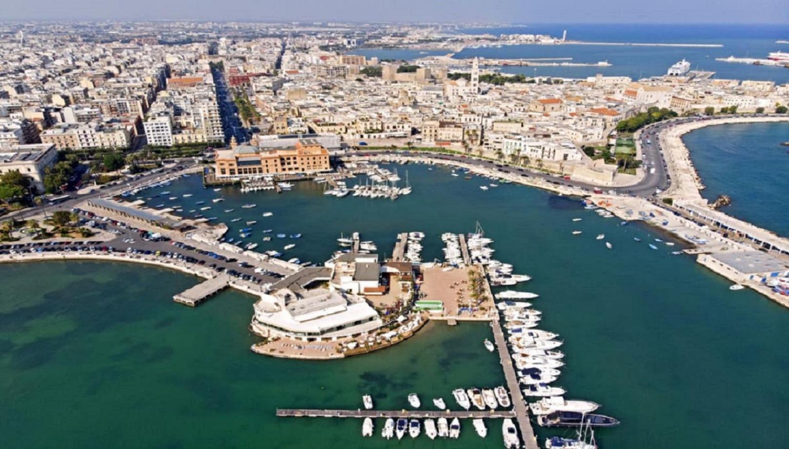 La Follia Dell'Architetto Villa Bari Eksteriør bilde